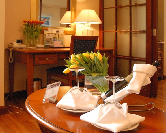 Imagen de la habitación del Hotel Best Western Premier Astoria. Foto 5