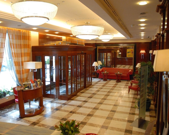 Imagen de los interiores del Hotel Best Western Premier Astoria. Foto 13