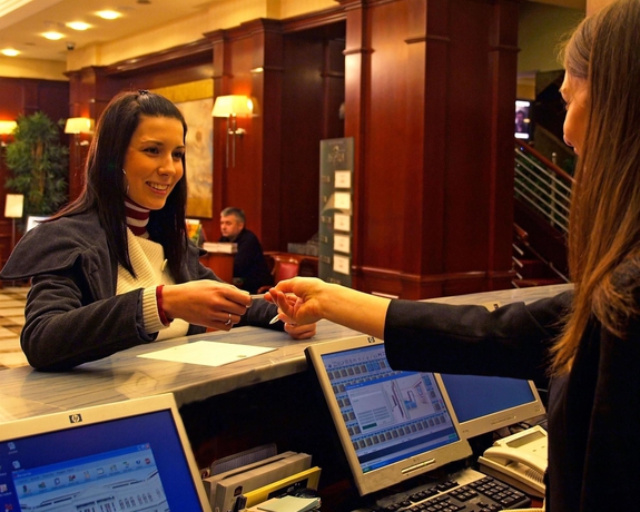 Imagen de los interiores del Hotel Best Western Premier Astoria. Foto 14