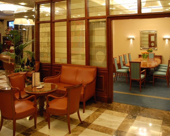 Imagen de los interiores del Hotel Best Western Premier Astoria. Foto 16