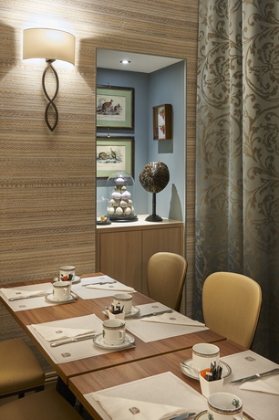 Imagen del bar/restaurante del Hotel Best Western Premier Bayonne Etche Ona - Bordeaux. Foto 3