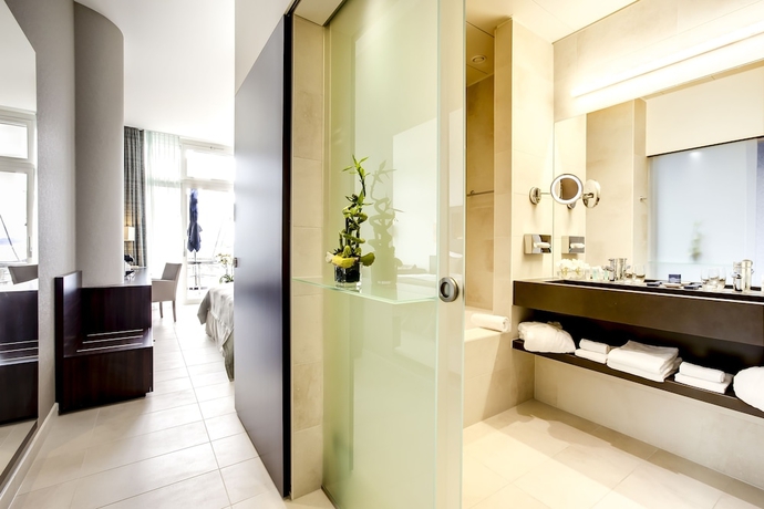 Imagen de la habitación del Hotel Best Western Premier Beaulac. Foto 7