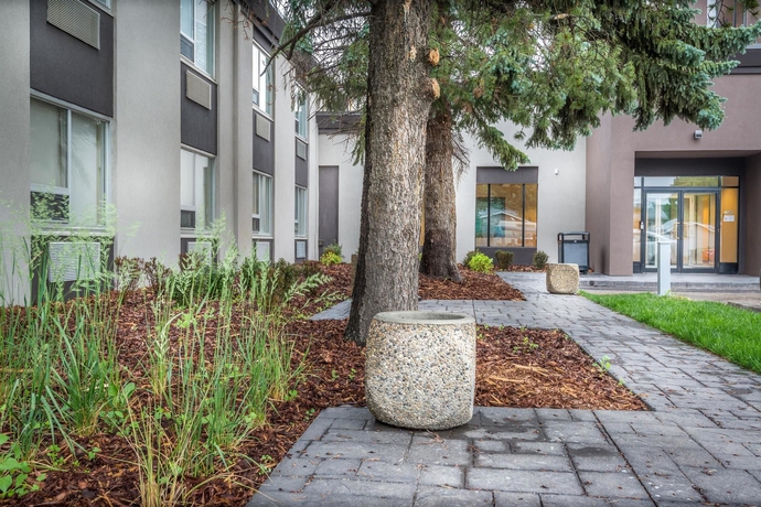 Imagen de los exteriores del Hotel Best Western Premier Denham Inn and Suites. Foto 11