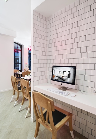 Imagen de los interiores del Hotel Best Western Premier Faubourg 88. Foto 18