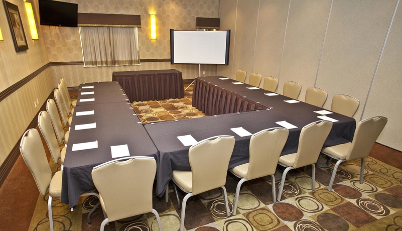 Imagen de los interiores del Hotel Best Western Premier Freeport Inn Calgary Airport. Foto 15