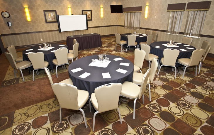 Imagen de los interiores del Hotel Best Western Premier Freeport Inn Calgary Airport. Foto 16