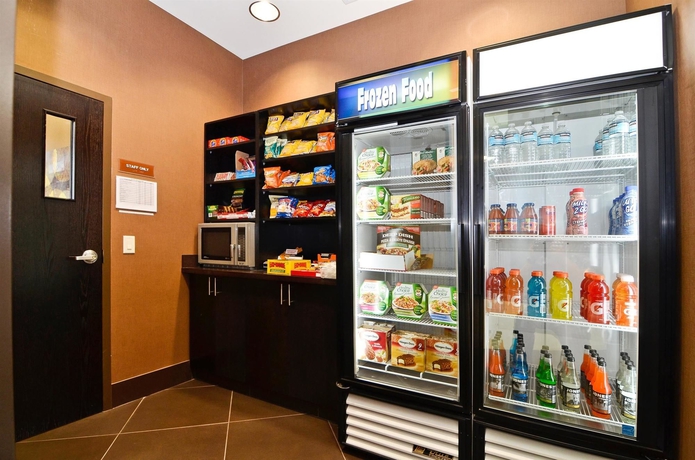 Imagen general del Hotel Best Western Premier Freeport Inn Calgary Airport. Foto 2