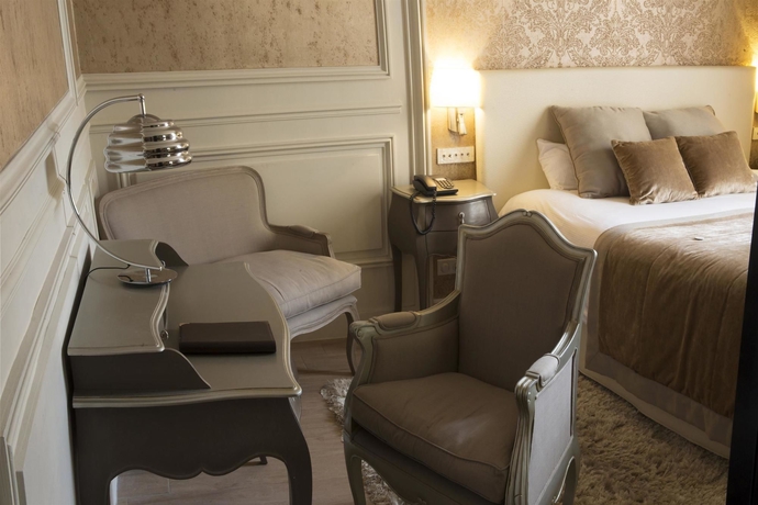 Imagen de la habitación del Hotel Best Western Premier Grand Monarque and Spa. Foto 4