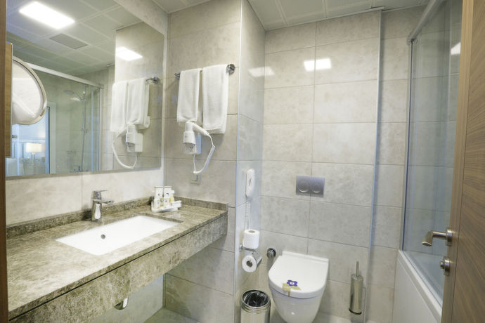 Imagen de la habitación del Hotel Best Western Premier Karsiyaka Convention and Spa. Foto 9