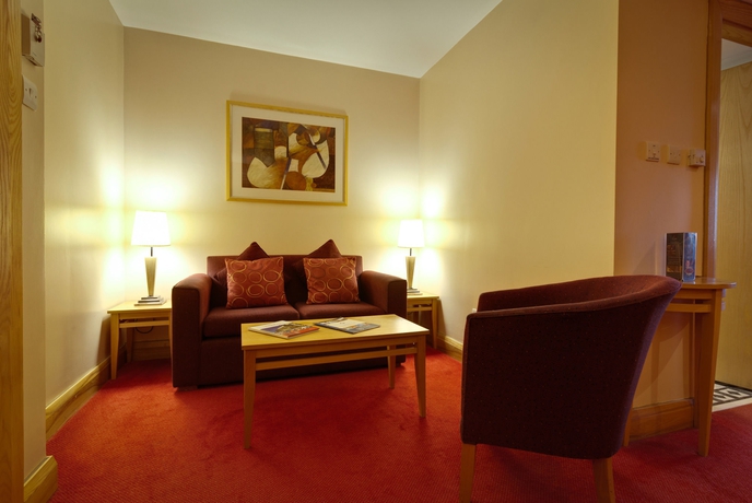 Imagen de los interiores del Hotel Best Western Premier Knowsley Suites & Spa. Foto 10