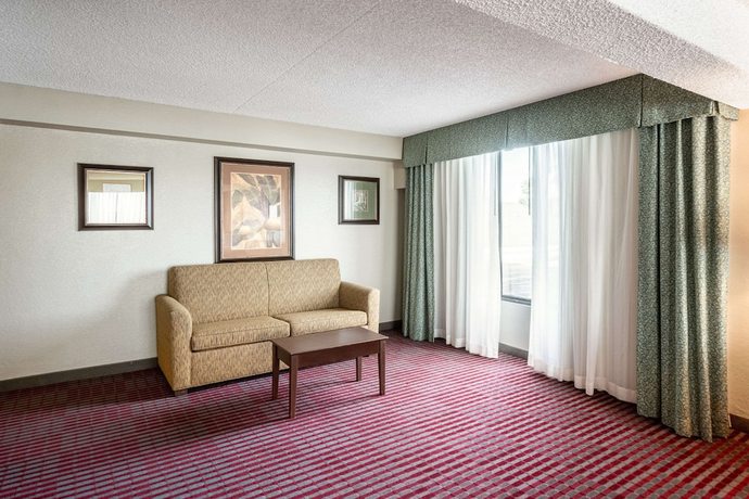 Imagen de la habitación del Hotel Best Western Premier Lakeland North. Foto 10