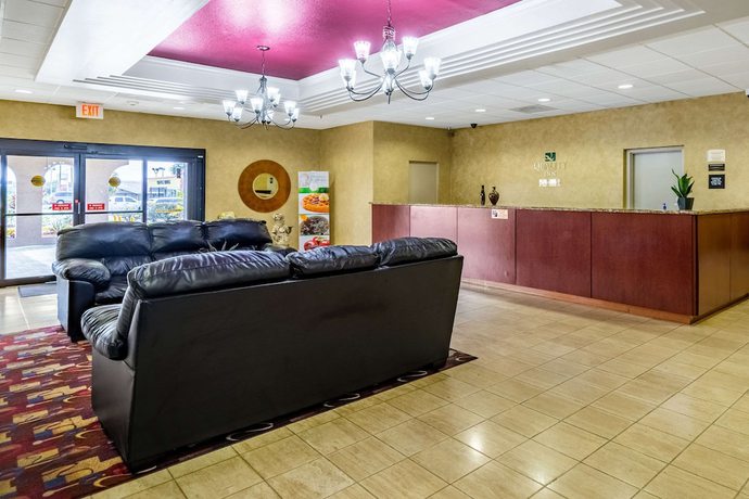 Imagen de los interiores del Hotel Best Western Premier Lakeland North. Foto 16
