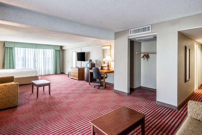 Imagen de la habitación del Hotel Best Western Premier Lakeland North. Foto 13