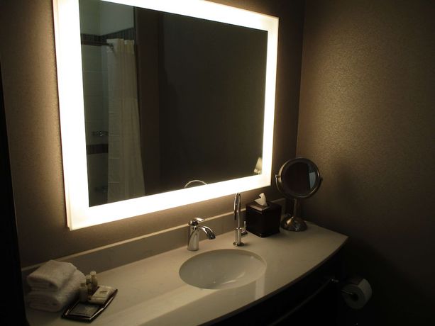 Imagen de la habitación del Hotel Best Western Premier Liberty Inn and Suites. Foto 8