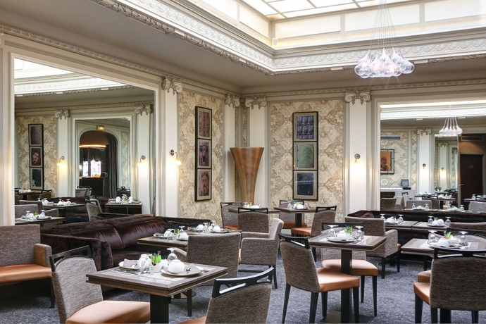 Imagen del bar/restaurante del Hotel Best Western Premier Littéraire Le Swann. Foto 2