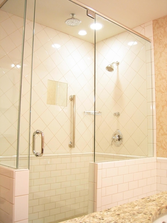 Imagen de la habitación del Hotel Best Western Premier Mariemont Inn. Foto 9