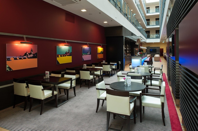 Imagen del bar/restaurante del Hotel Best Western Premier Novina Regensburg. Foto 10