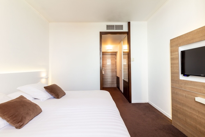 Imagen de la habitación del Hotel Best Western Premier Prince De Galles. Foto 17