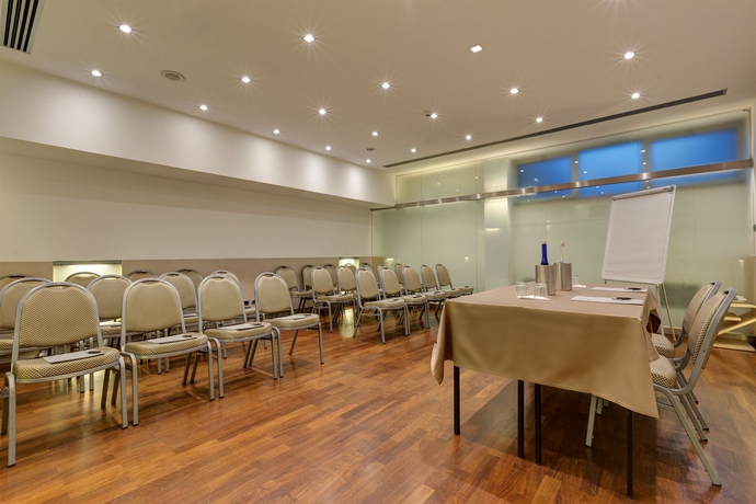 Imagen de los interiores del Hotel Best Western Premier Royal Santina. Foto 16