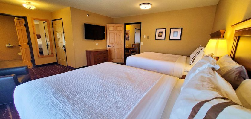 Imagen de la habitación del Hotel Best Western Premier The Lodge On Lake Detroit. Foto 4