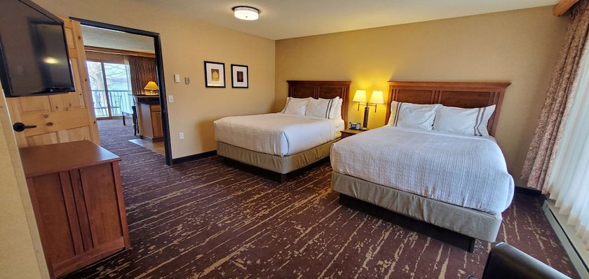 Imagen de la habitación del Hotel Best Western Premier The Lodge On Lake Detroit. Foto 10
