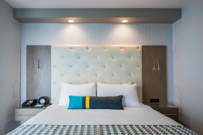 Imagen de la habitación del Hotel Best Western Premier at Fisher\'s Landing. Foto 5