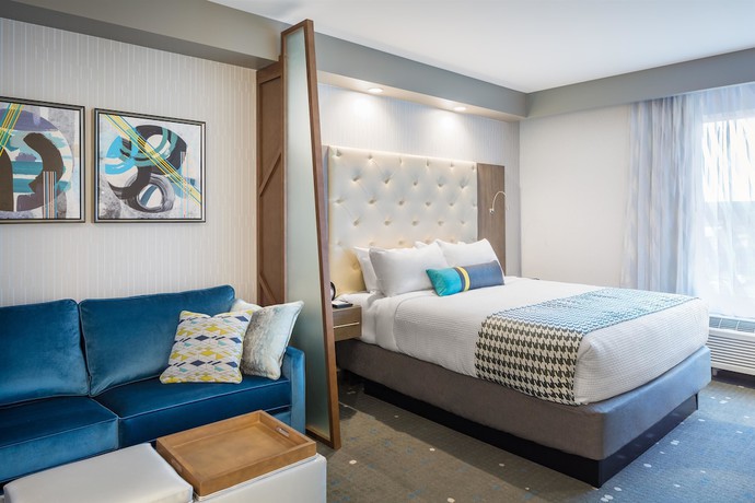 Imagen de la habitación del Hotel Best Western Premier at Fisher\'s Landing. Foto 10