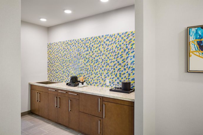 Imagen de la habitación del Hotel Best Western Premier at Fisher\'s Landing. Foto 14