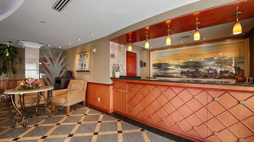 Imagen de los interiores del Hotel Best Western Queens Court. Foto 11