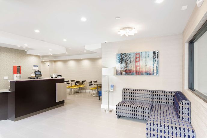 Imagen de los interiores del Hotel Best Western Red Coach Inn. Foto 19