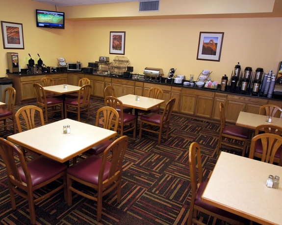 Imagen del bar/restaurante del Hotel Best Western Red Hills. Foto 5