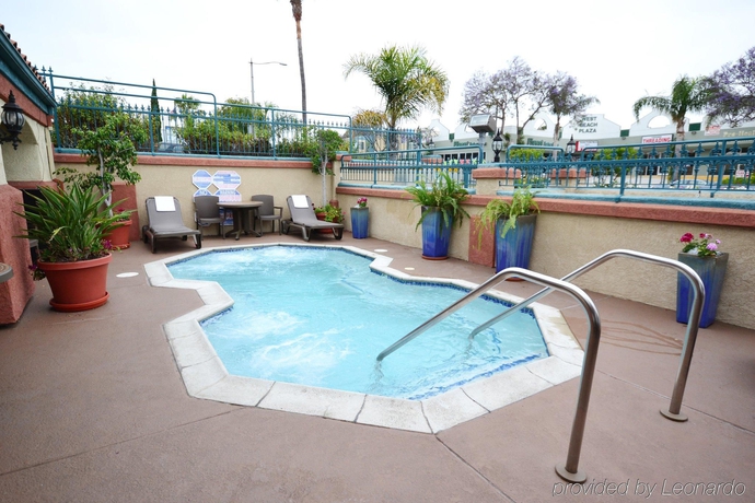 Imagen de la piscina del Hotel Best Western Redondo Beach Galleria Inn. Foto 36