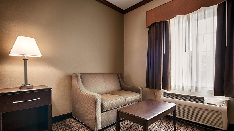 Imagen de la habitación del Hotel Best Western Refugio Inn. Foto 6