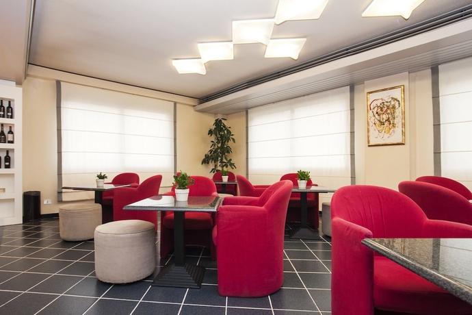 Imagen del bar/restaurante del Hotel Best Western Residence Italia. Foto 3