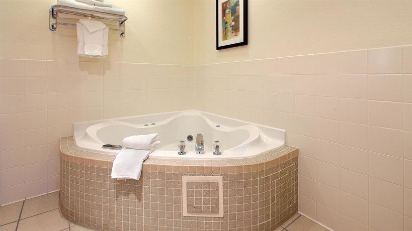 Imagen de la habitación del Hotel Best Western Rocky Mountain Lodge. Foto 4