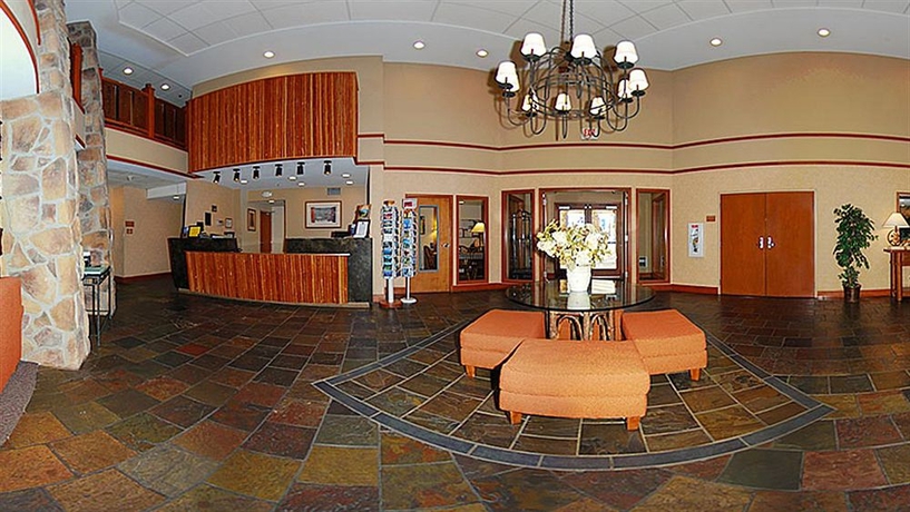 Imagen de los interiores del Hotel Best Western Rocky Mountain Lodge. Foto 11