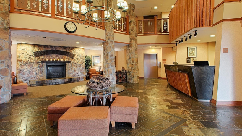 Imagen de los interiores del Hotel Best Western Rocky Mountain Lodge. Foto 12