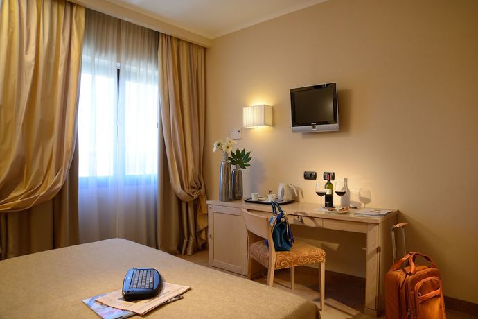 Imagen de la habitación del Hotel Best Western Rome Airport. Foto 8