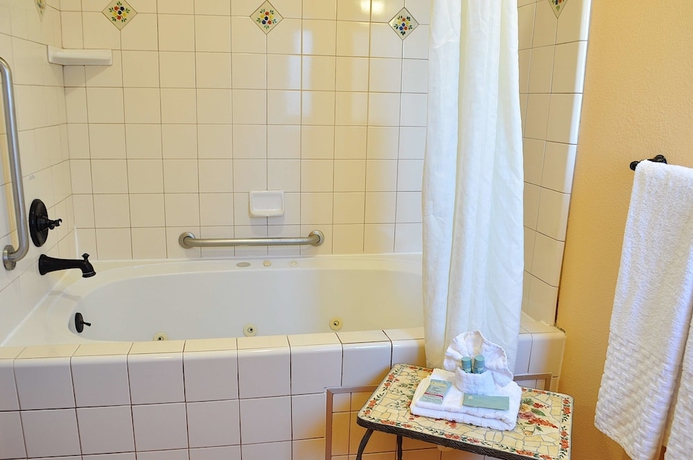 Imagen de la habitación del Hotel Best Western Rose Garden Inn. Foto 7