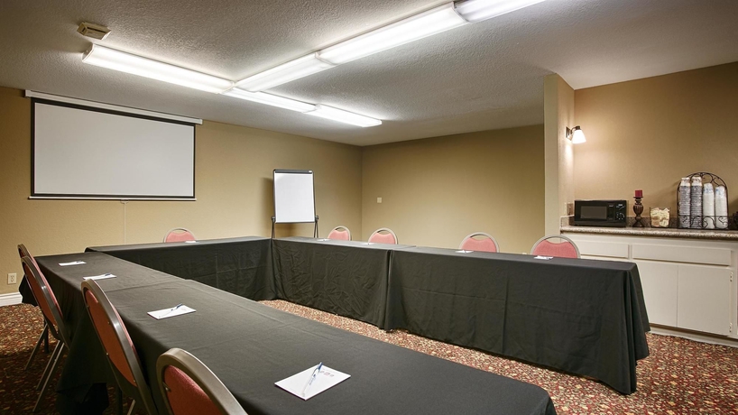 Imagen de los interiores del Hotel Best Western Roseville Inn. Foto 9