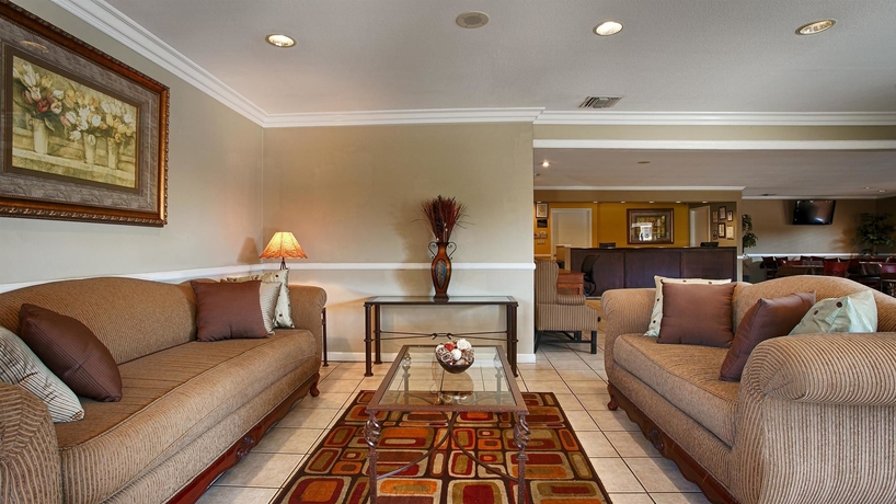 Imagen de los interiores del Hotel Best Western Roseville Inn. Foto 12