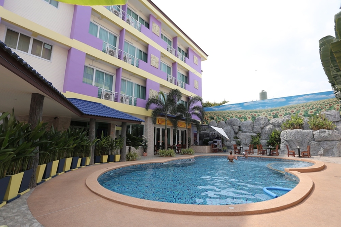 Imagen de la piscina del Hotel Best Western Royal Buriram. Foto 14