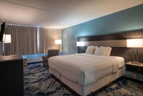 Imagen de la habitación del Hotel Best Western Rutgers University Hotel. Foto 18