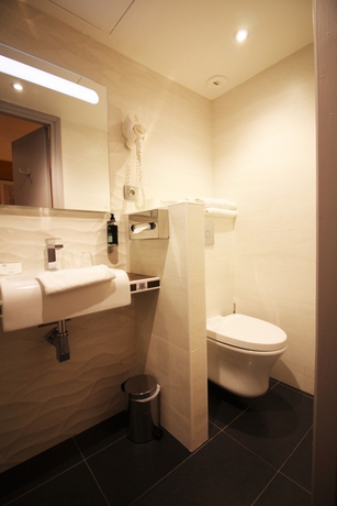 Imagen de la habitación del Hotel Best Western Saint Antoine. Foto 11