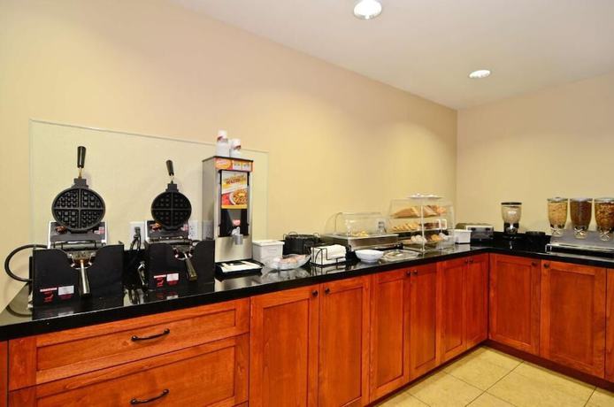 Imagen del bar/restaurante del Hotel Best Western San Diego Pacific Beach/Mission Bay. Foto 4