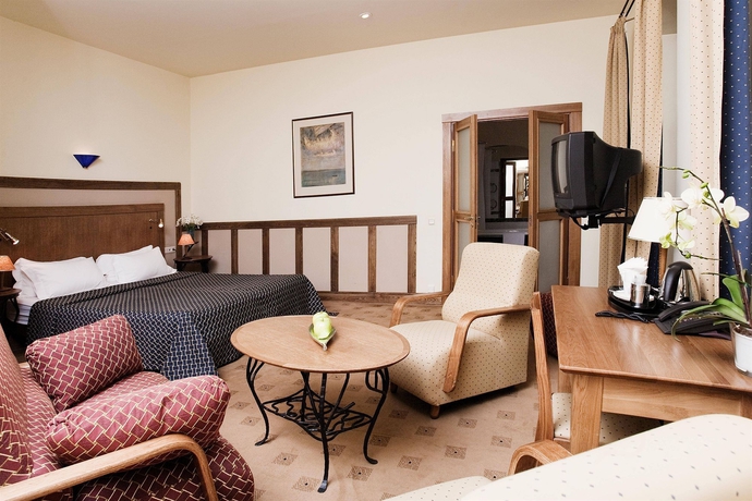 Imagen de la habitación del Hotel Best Western Santakos. Foto 6