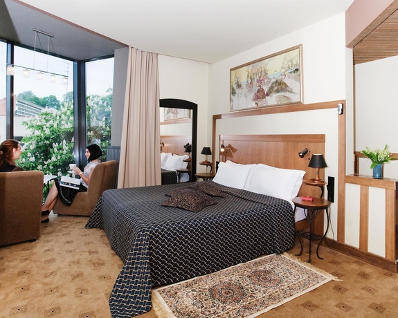 Imagen de la habitación del Hotel Best Western Santakos. Foto 8