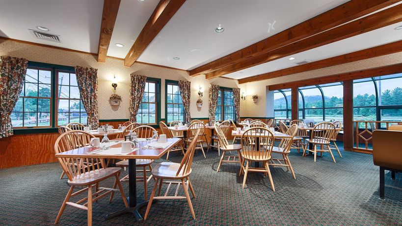 Imagen del bar/restaurante del Hotel Best Western Saranac Lake. Foto 4