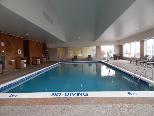 Imagen de la piscina del Hotel Best Western Sault Ste. Marie. Foto 16