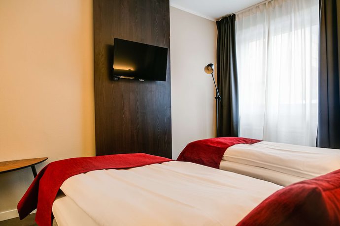 Imagen de la habitación del Hotel Best Western Savoy. Foto 15